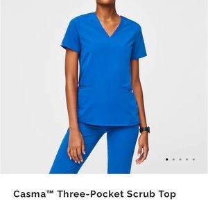FIGS scrub top